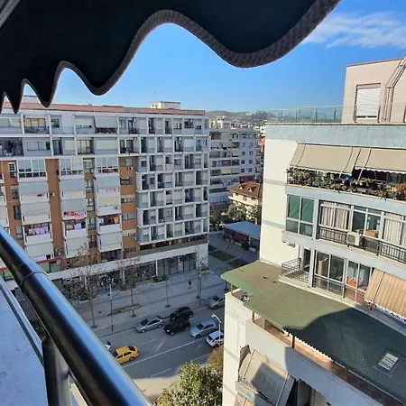 Apartament Eni's *